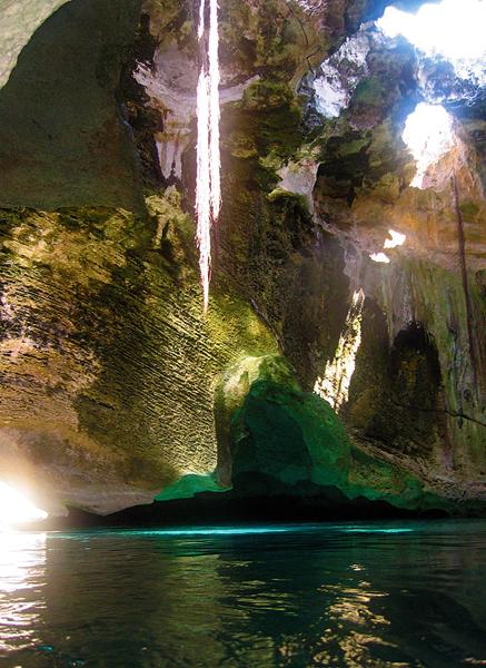 Bahamas, Caribbean - Thunderball Grotto